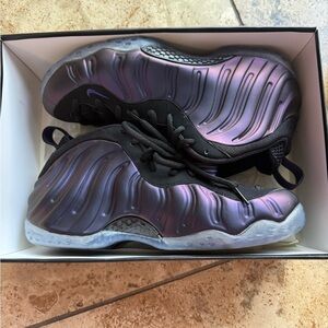 Nike Men's Iridescent Purple Foam Shell Athletic Sneakers
